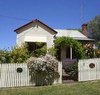Miss Pym's Cottage - Hotel QLD
