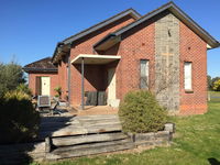 Book Yerong Creek Accommodation Vacations Hotel QLD Hotel QLD