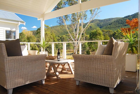The Dacha - Hotel QLD 3
