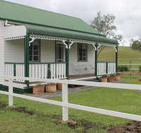 The Dollhouse Cottage - Hotel QLD