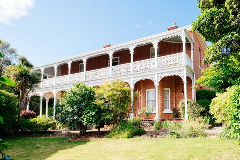 The Dragonfly North West - Hotel QLD 1