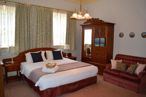 The Dragonfly North West - Hotel QLD 2