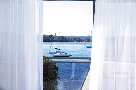The Esplanade Motel - Hotel QLD 1