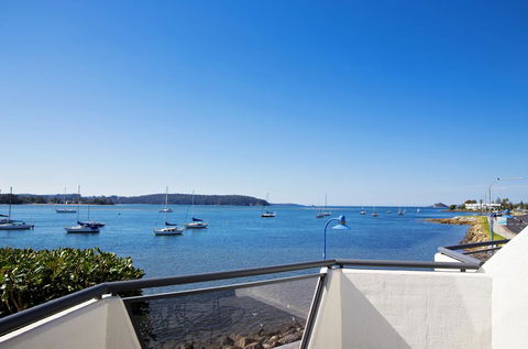 The Esplanade Motel - Hotel QLD 3