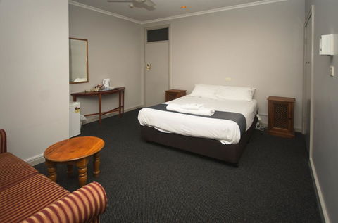 The George Hotel - Hotel QLD 3