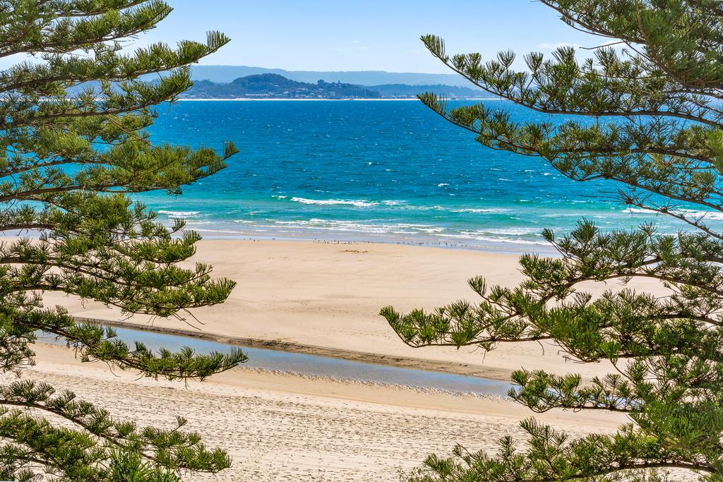 Rainbow Bay QLD Hotel QLD