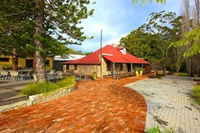 Book Mahogany Creek Accommodation Vacations Hotel QLD Hotel QLD
