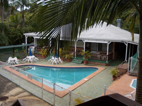 The Islands Inn Motel - Hotel QLD 0