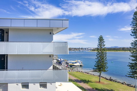 The Mid Pacific - Hotel QLD 0