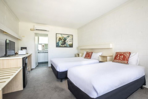 The Mulgrave Motel - Under New Management - Formerly Mulgrave Court Motor Inn - Hotel QLD 3