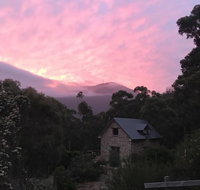 The Stone Cottage with tennis court - Hotel QLD
