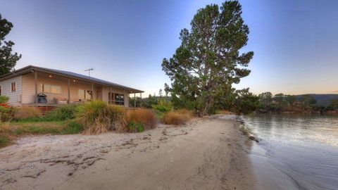 Tides Reach - Hotel QLD 1