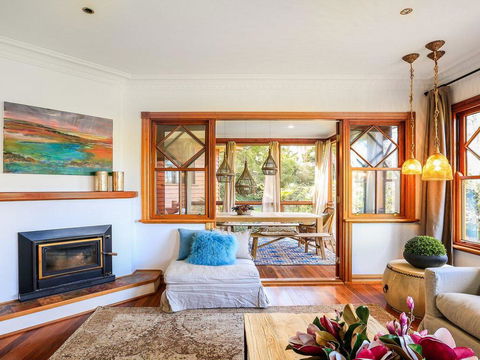 Treetops - Elegant, Inviting, Designer, Cedar Home - Hotel QLD 0