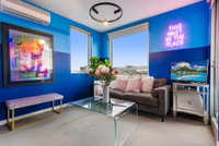 Trendy And Central One Bed Apartment With Views