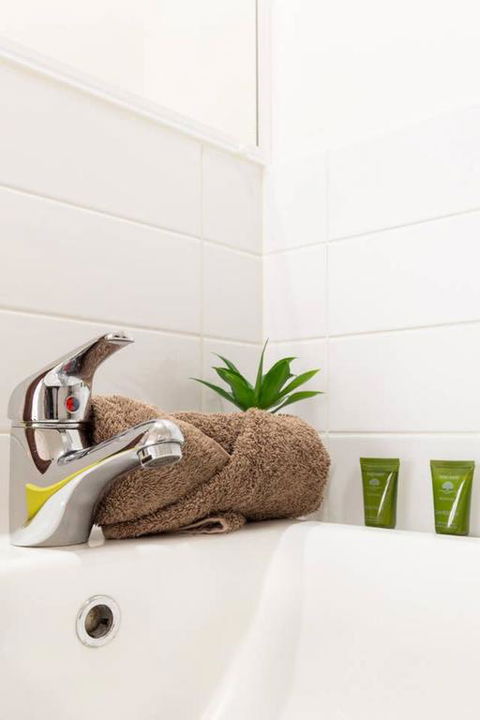 Trendy Loft Near Smith St. With Cosy Courtyard And Parking - Hotel QLD 3