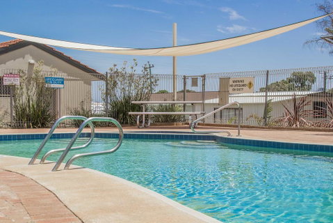 Twin Waters Caravan Park - Hotel QLD 0