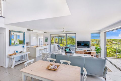 Unit 6 Rainbow Sea - Rainbow Beach, Amazing Ocean Views, Aircon, Wi-Fi, Pool, Walk To Beach - Hotel QLD 1