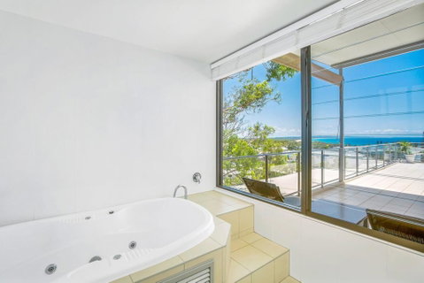 Unit 6 Rainbow Sea - Rainbow Beach, Amazing Ocean Views, Aircon, Wi-Fi, Pool, Walk To Beach - Hotel QLD 2
