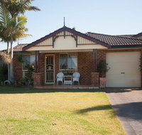 Views to Yaccaba Headland - Hotel QLD