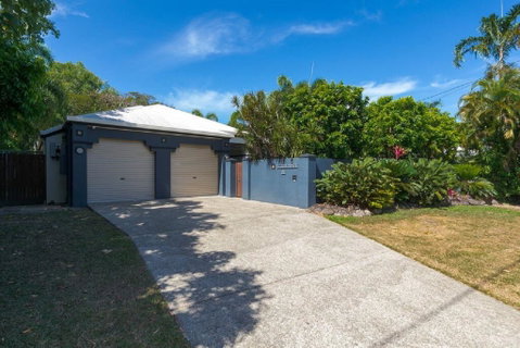 Villa Blue - Hotel QLD 1