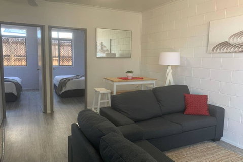 Walk To Lamberts Beach With Wi-fi And Netflix - Hotel QLD 2