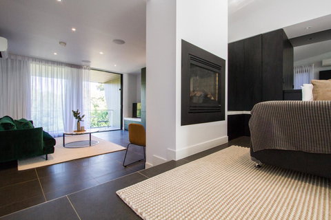 Hepburn Springs Escape - Hotel QLD 6