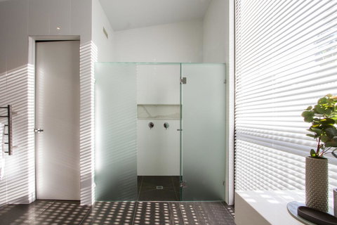 Hepburn Springs Escape - Hotel QLD 16