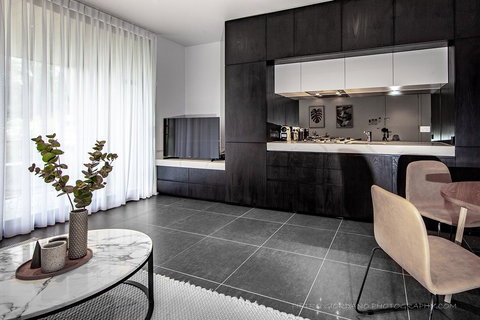 Hepburn Springs Escape - Hotel QLD 1