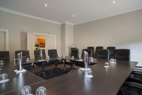 Oscar\'s On The Yarra - Hotel QLD 16