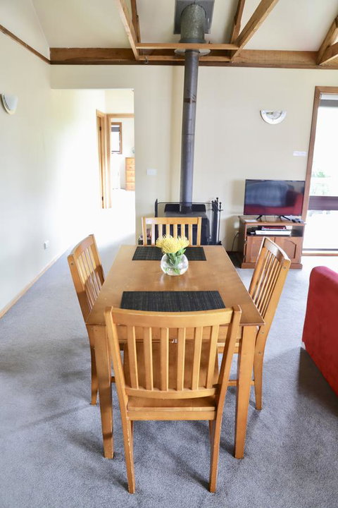 Red Ceder Cottage - Great Ocean Road - Port Campbell - Hotel QLD 15