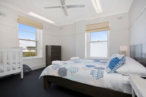 Plummers Mill - Central Townhouse - Hotel QLD 3