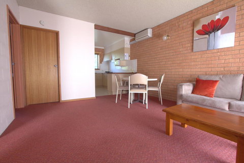 Blue Whale Motor Inn & Apartments - Hotel QLD 30