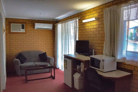 Blue Whale Motor Inn & Apartments - Hotel QLD 5