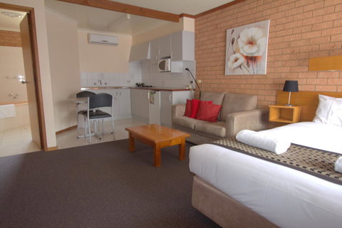 Blue Whale Motor Inn & Apartments - Hotel QLD 20