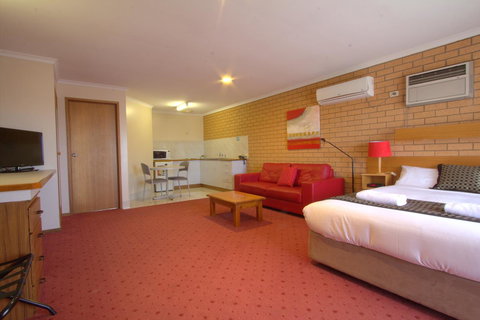 Blue Whale Motor Inn & Apartments - Hotel QLD 17