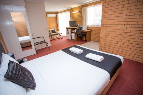 Blue Whale Motor Inn & Apartments - Hotel QLD 9