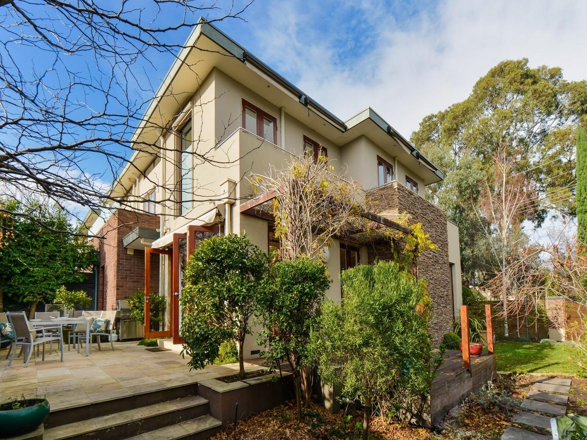 Tooronga VIC Hotel QLD