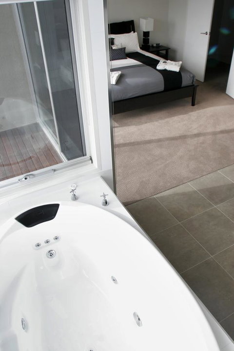 104 On Merri Apartments - Hotel QLD 2