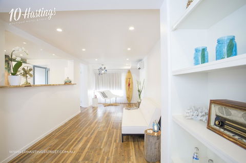 10 Hastings Street Motel - Hotel QLD 3
