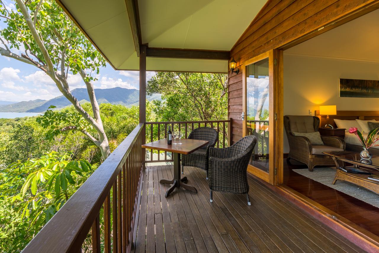 Oak Beach QLD Hotel QLD