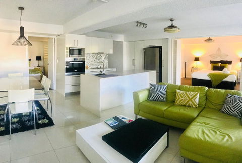 Hotel Laguna - Hotel QLD 7