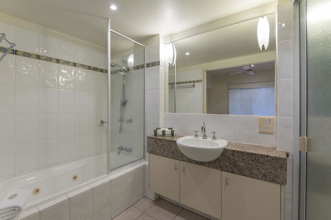 Mowbray By The Sea - Hotel QLD 6