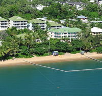 On The Beach - Hotel QLD