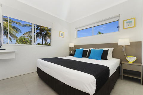 By The Sea Port Douglas - Hotel QLD 17