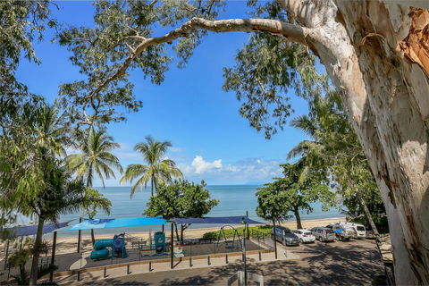 Paradise On The Beach Resort - Hotel QLD 14