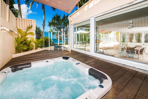 Netanya Noosa Beachfront Resort - Hotel QLD 28