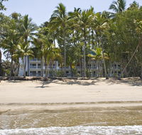 Agincourt Beachfront Apartments - Hotel QLD
