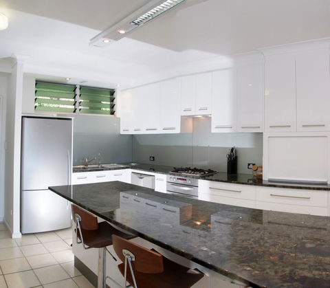 Poinciana 112 - Hotel QLD 13