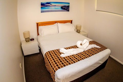 Grand Palais Boolarong Beachside Apartments - Hotel QLD 18