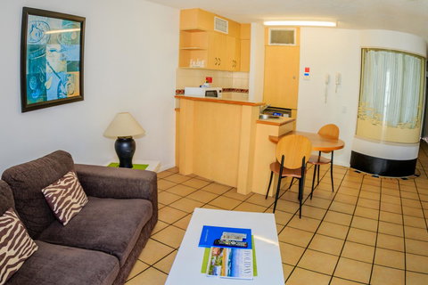 Grand Palais Boolarong Beachside Apartments - Hotel QLD 38